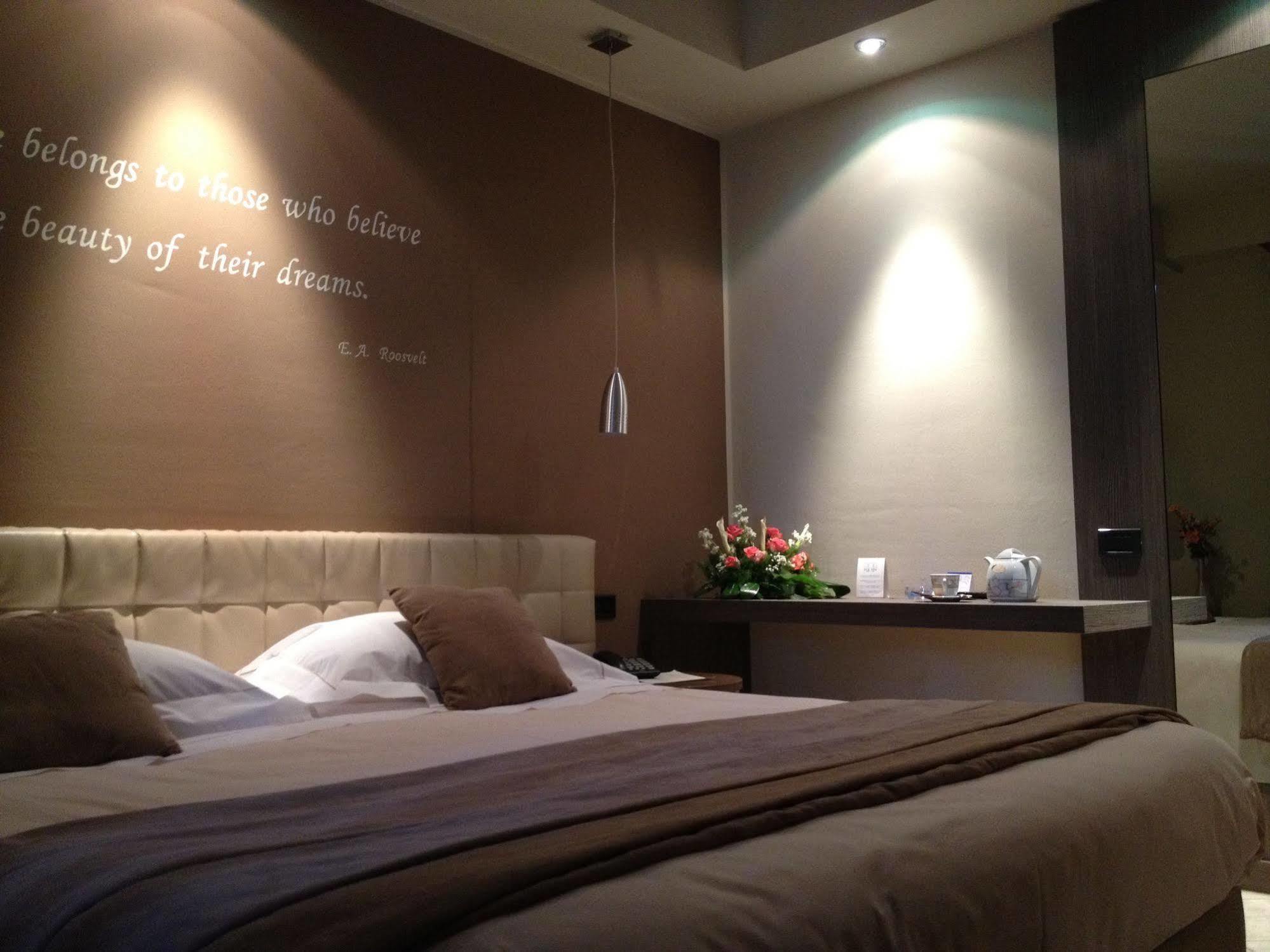Hotel Due Pini Formigine Ngoại thất bức ảnh